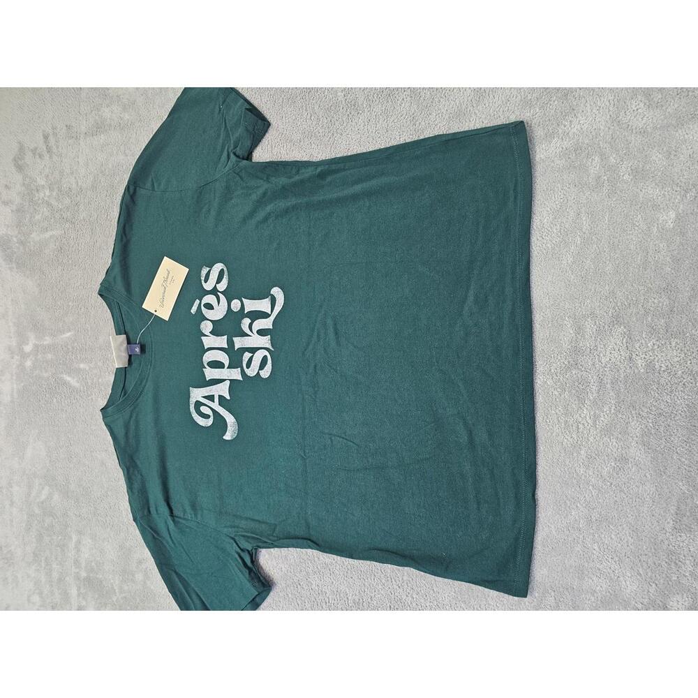 New Universal Thread Men's Graphic T-Shirt Apre's Ski Green Size Medium